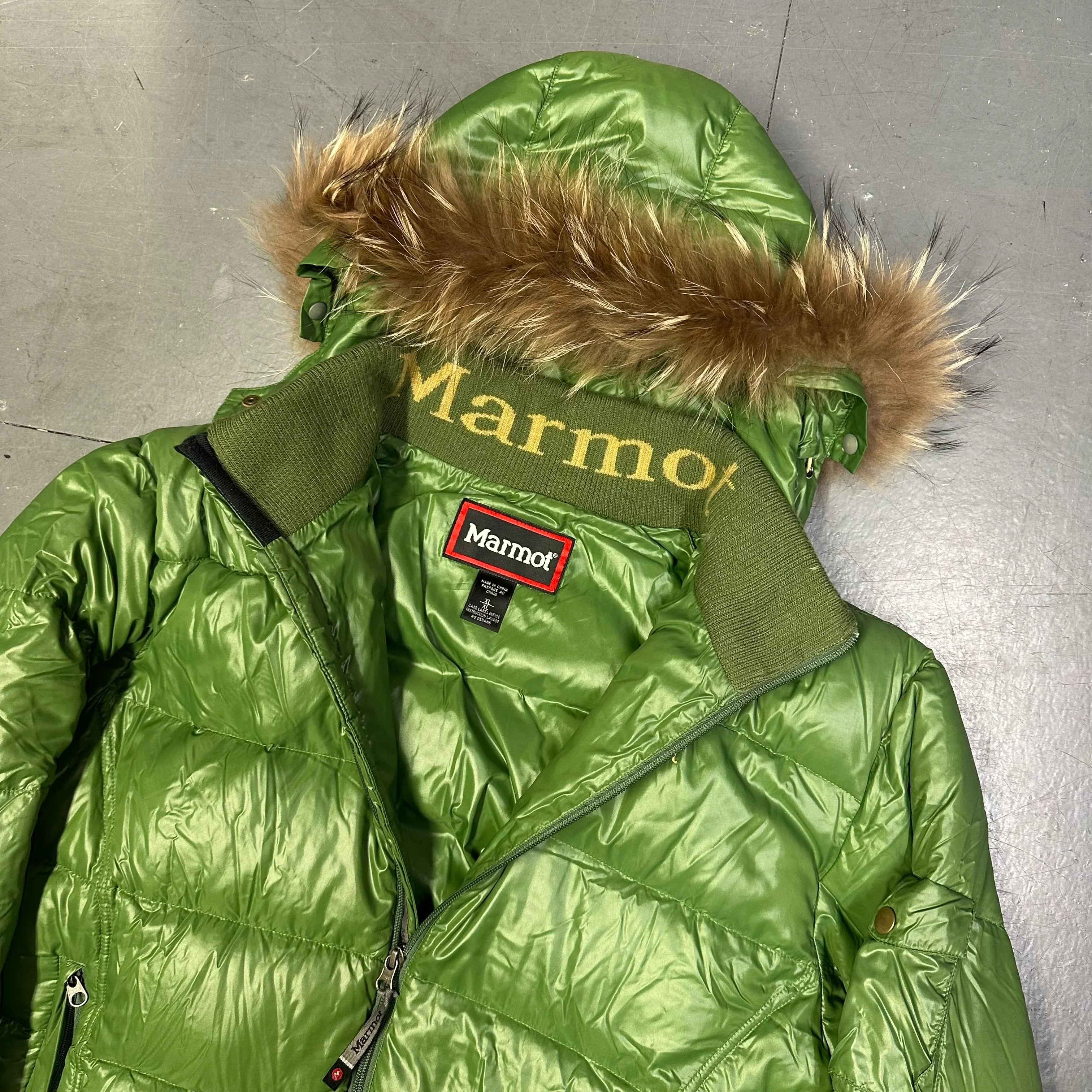Puffer Jacket With Fur Hood In Green - product image