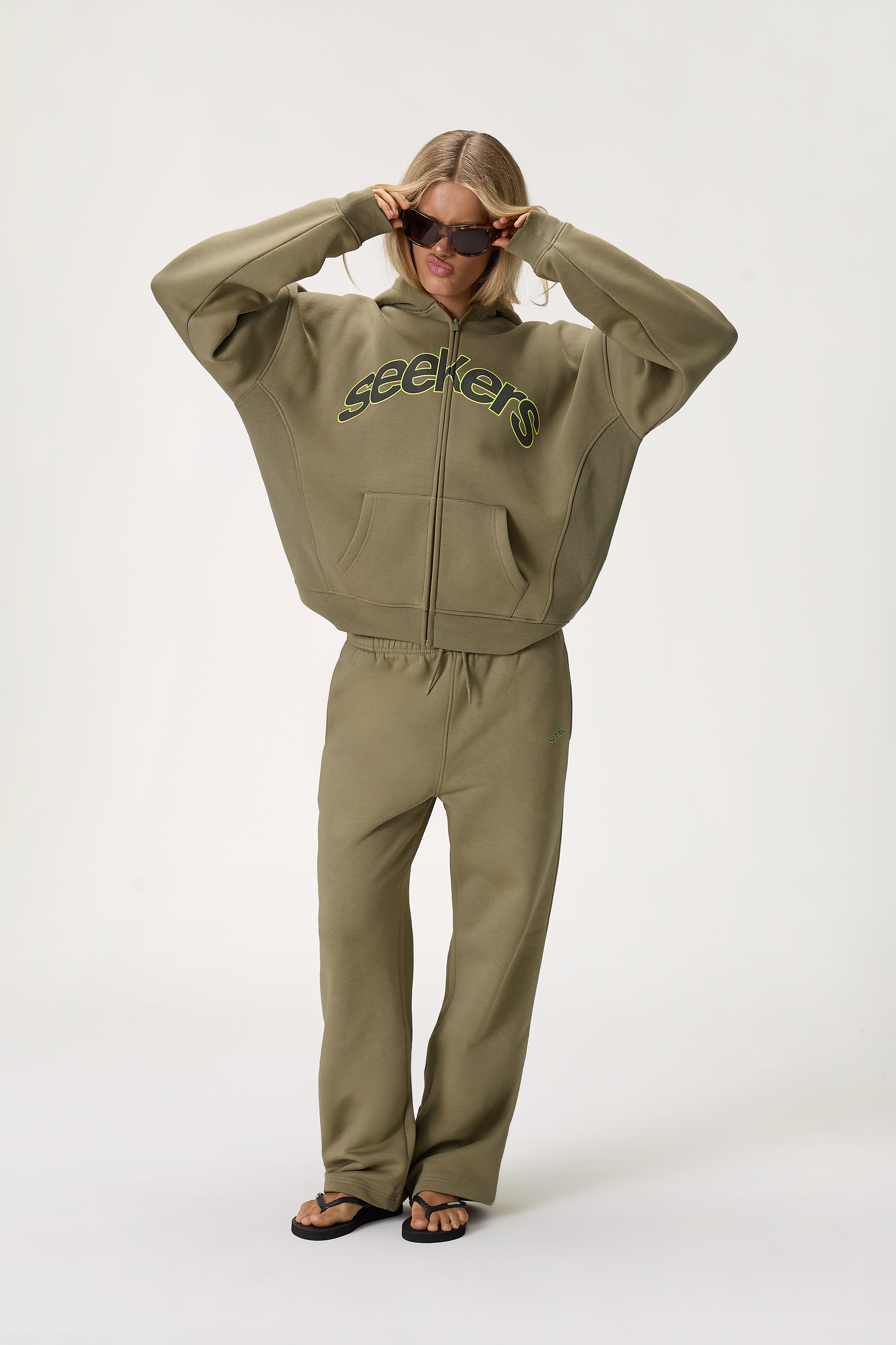 Doozy Wide Leg Sweatpants in Khaki