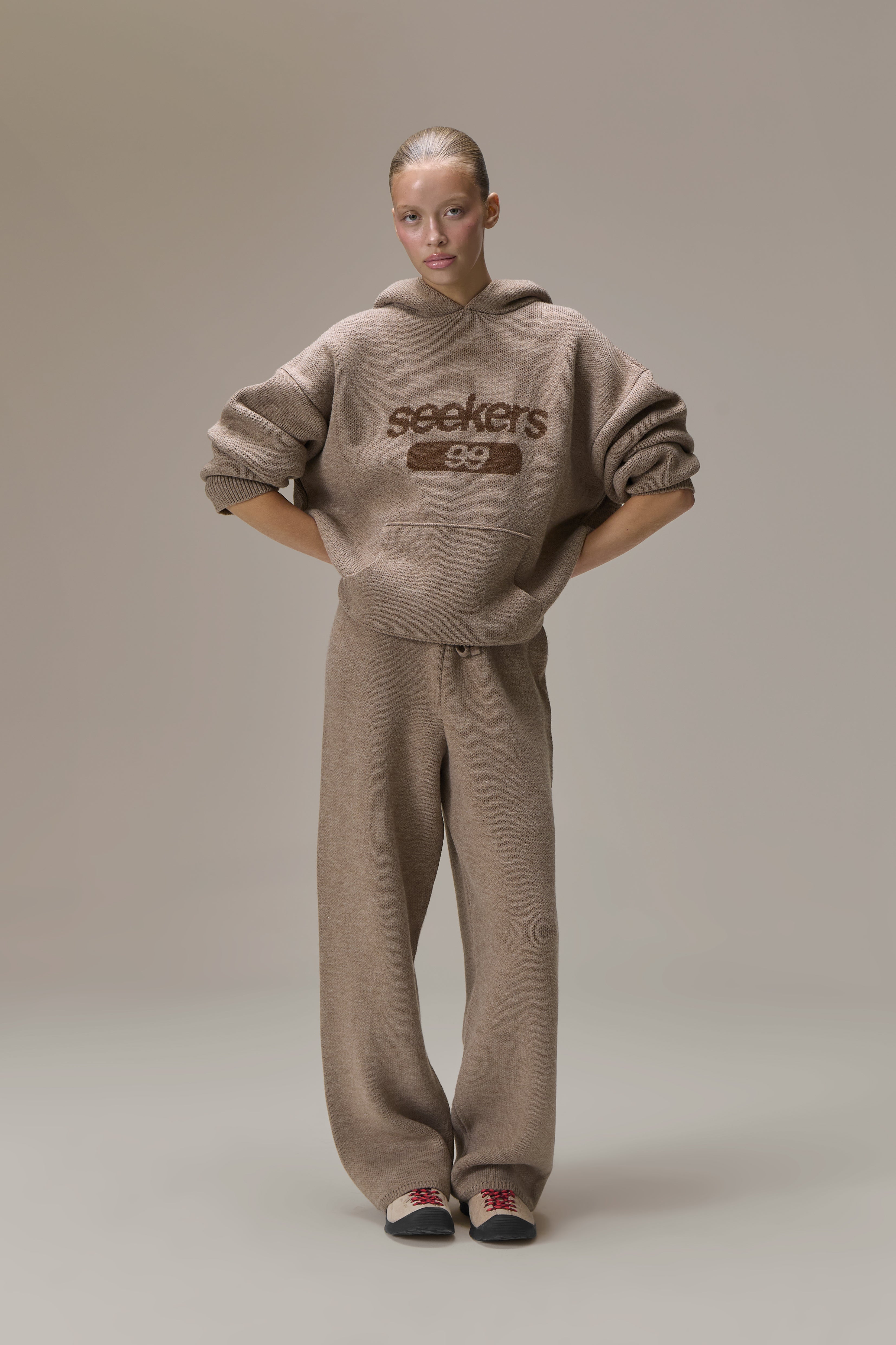 99 Knit Hoodie in Soft Brown