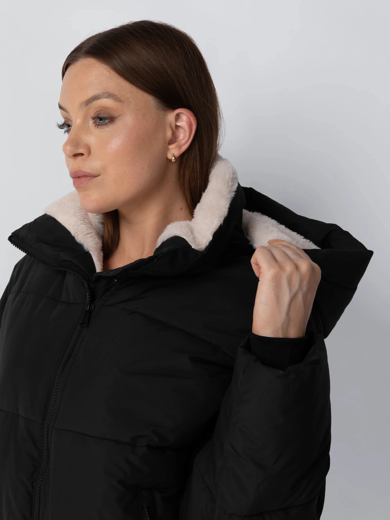 Faux Fur Lined Detachable Hooded Short Puffer Jacket - product image 5