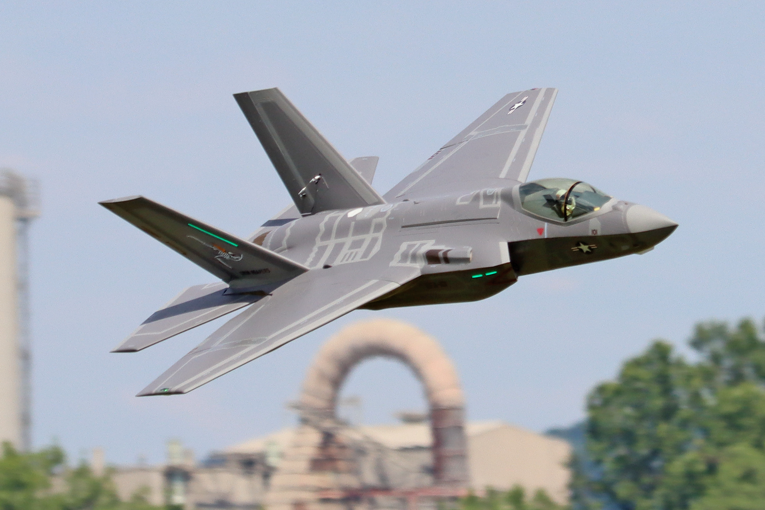 Freewing F-35C Lightning II 12S 110mm EDF Jet with Gyro - PNP