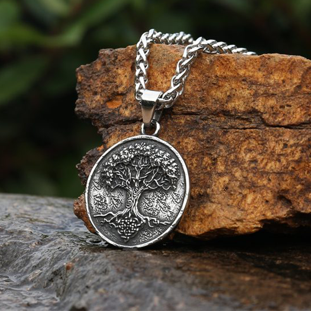 Norse Viking Yggdrasil World Tree Round Pendant | Tree of Life Amulet, 316L Stainless Steel Unisex Life & Family Protection Necklace