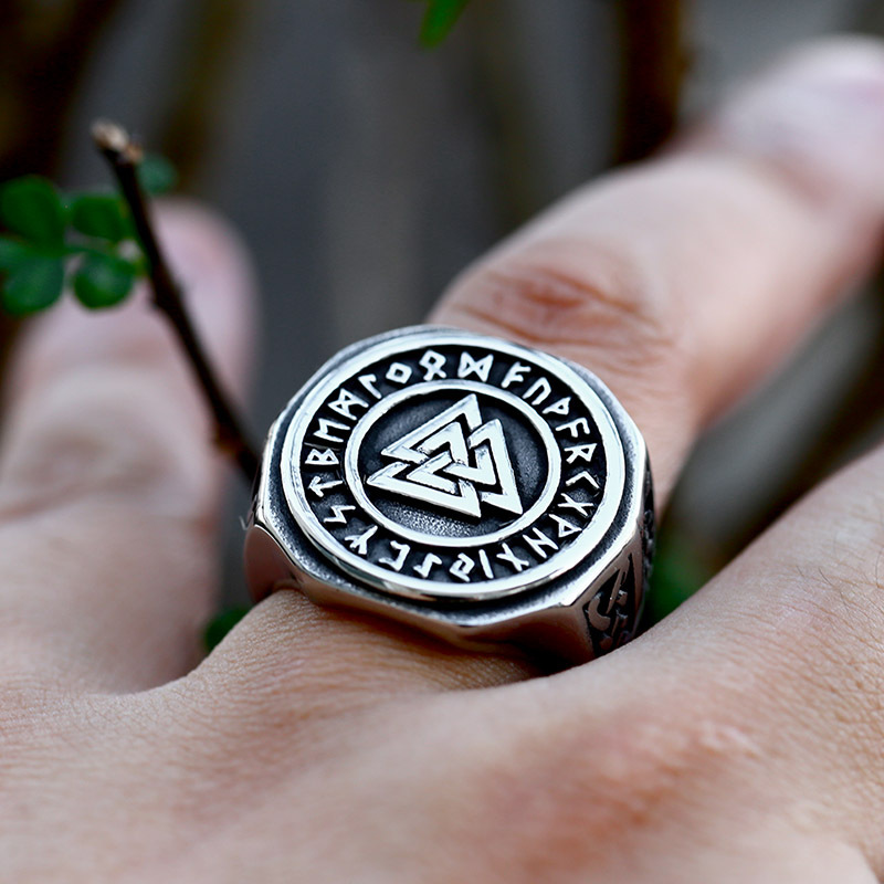 Norse Viking Valknut Triangle Knot Rune Signet Ring | 316L Stainless Steel Elder Futhark Odin Protective Unisex Shield Ring