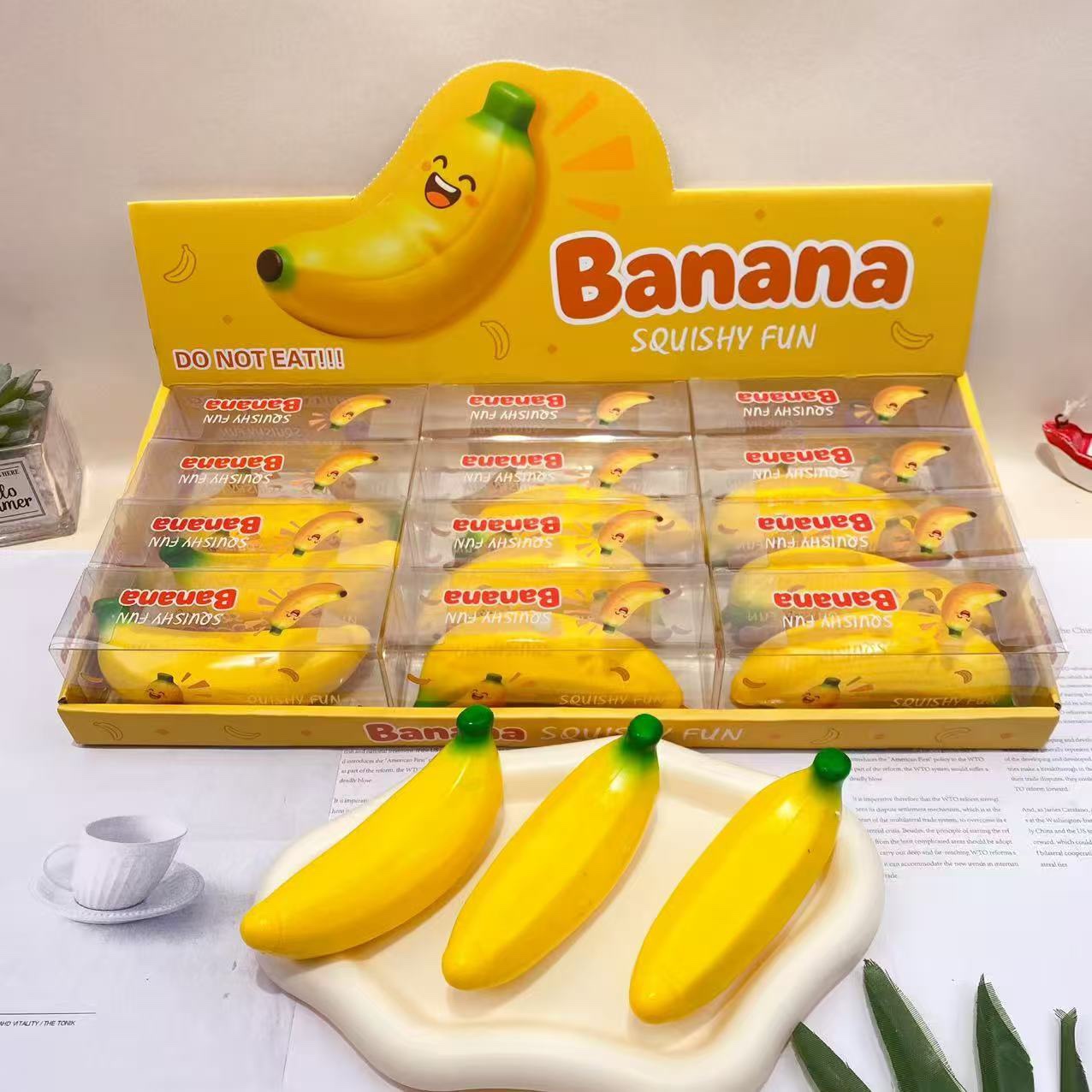 Banana Squishy Toy, Cute Simulation Fruit Soft Squeeze Fidget Stress Relief Toy
