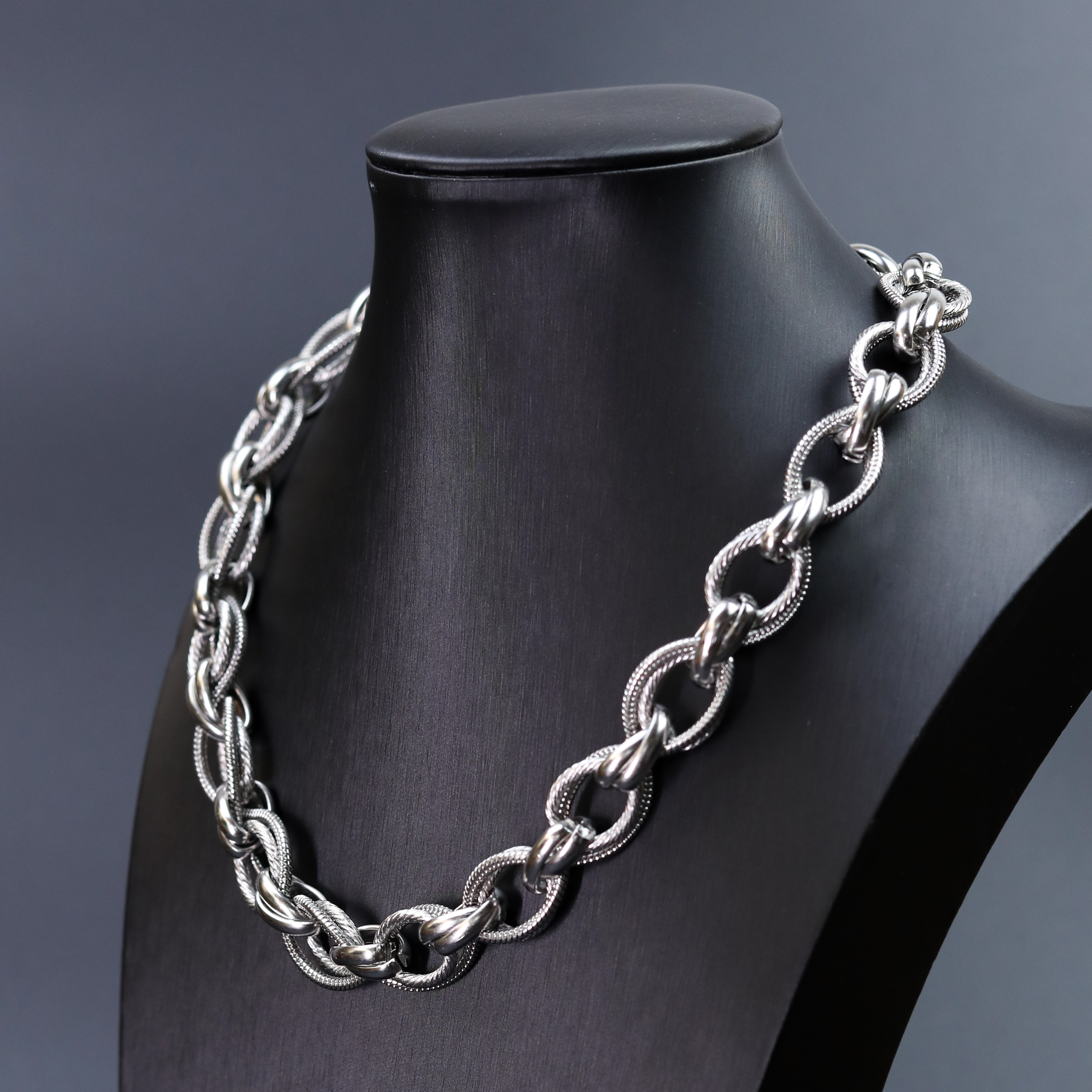 Large Twisted Link Trend Necklace NK-22