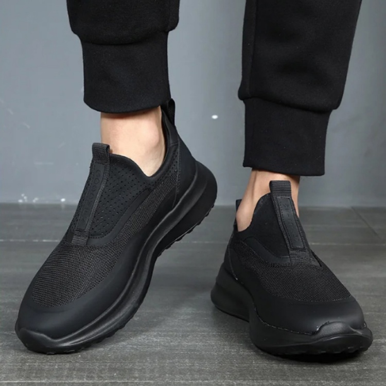 🔥🔥Comfortable men’s casual shoes featuring soft, flexible insoles with advanced odour-control technology