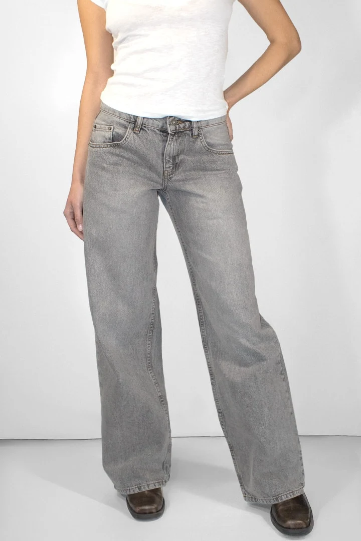 Wings Low-Waist Jeans