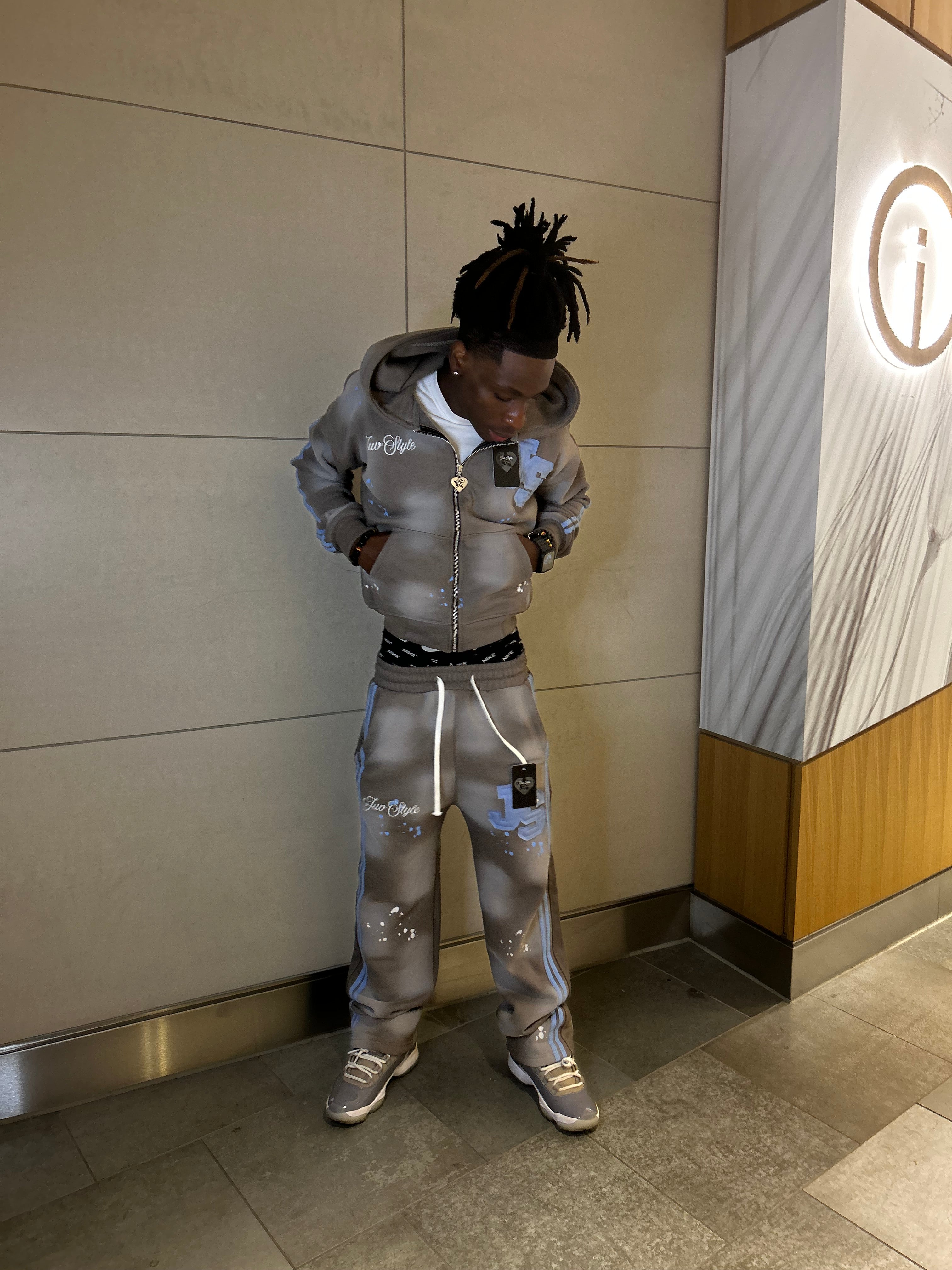 VELNT-Retro Contrast Hoodie & Jogger Set (Ice)