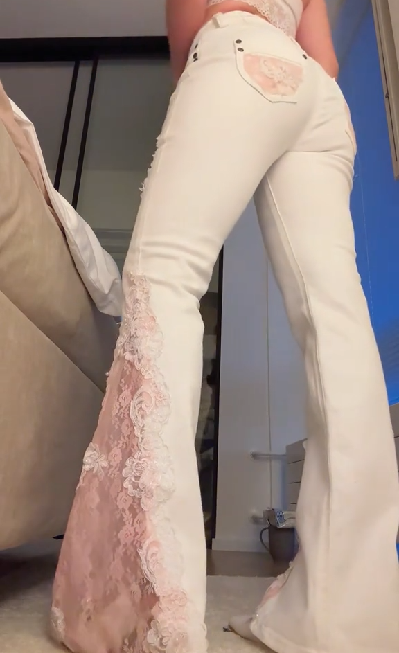 The Flare Lace jeans