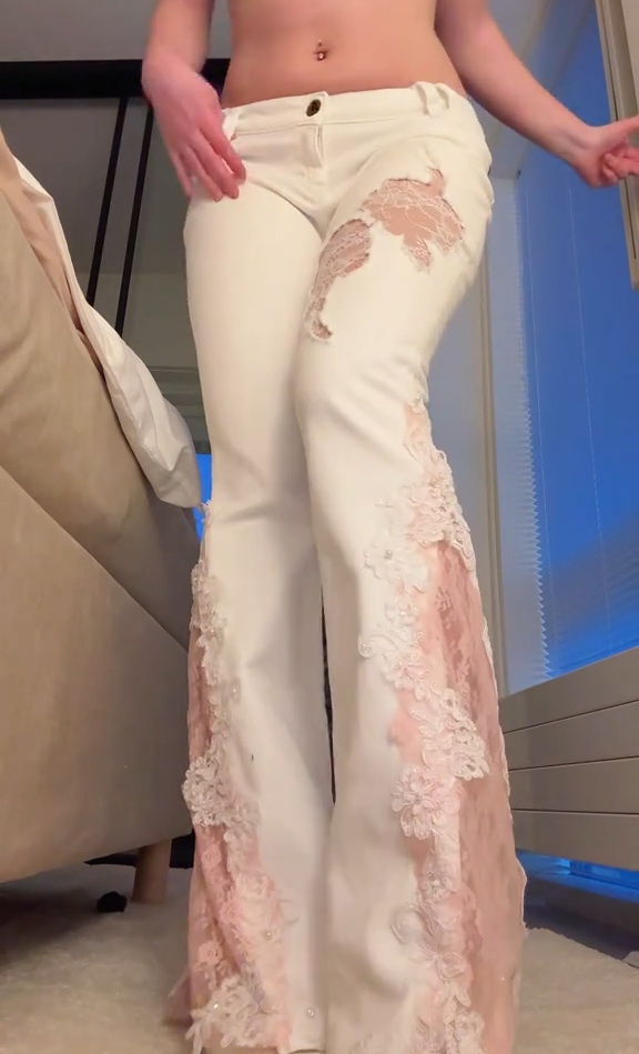 The Flare Lace jeans