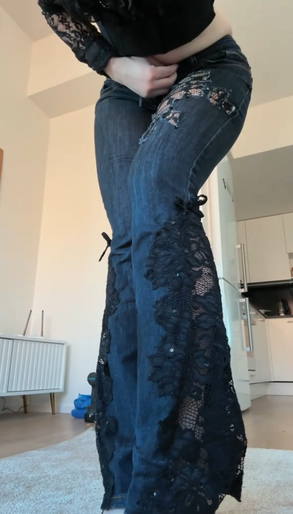 The Flare Lace jeans
