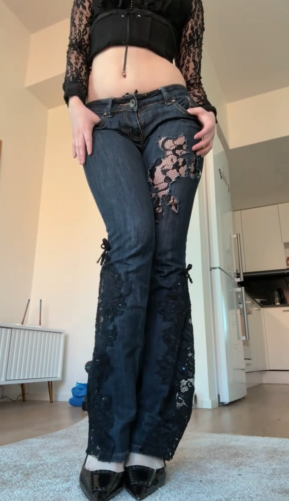 The Flare Lace jeans