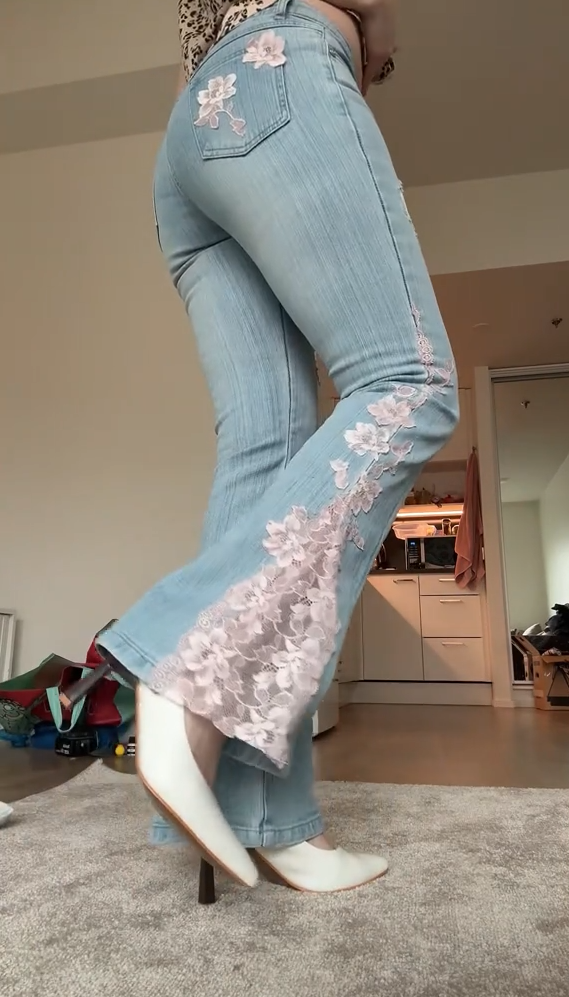 The Flare Lace jeans