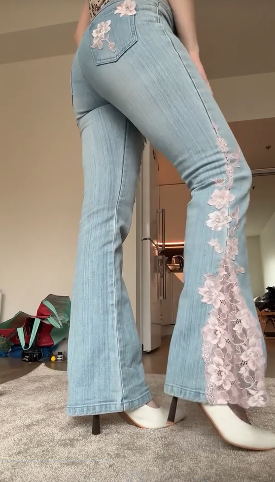 The Flare Lace jeans