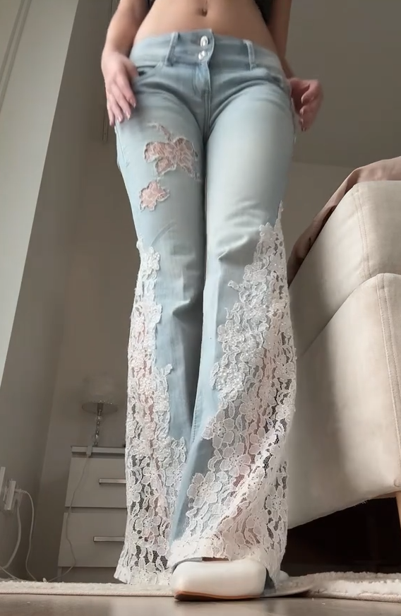 The Flare Lace jeans