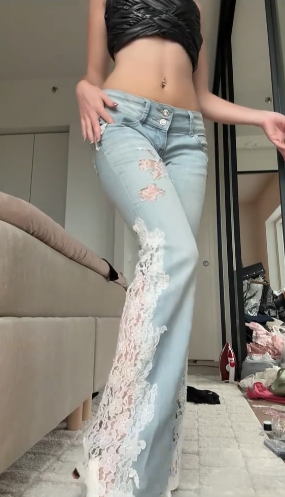 The Flare Lace jeans