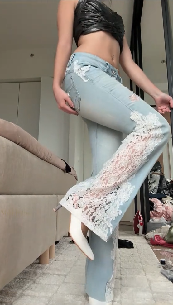 The Flare Lace jeans