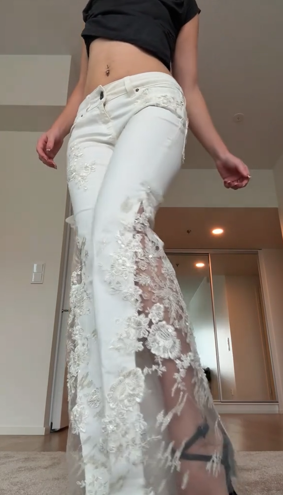 The Flare Lace jeans