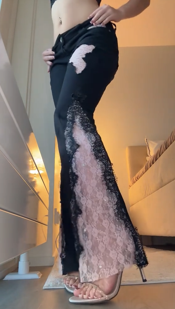The Flare Lace jeans