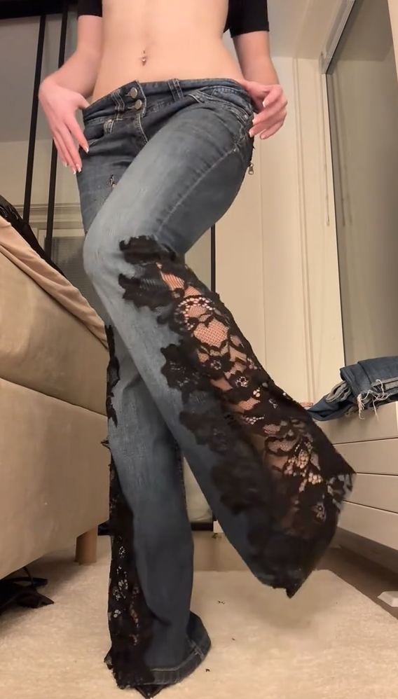The Flare Lace jeans