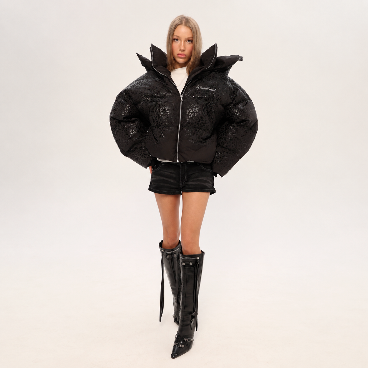LEO PUFFER BLACK