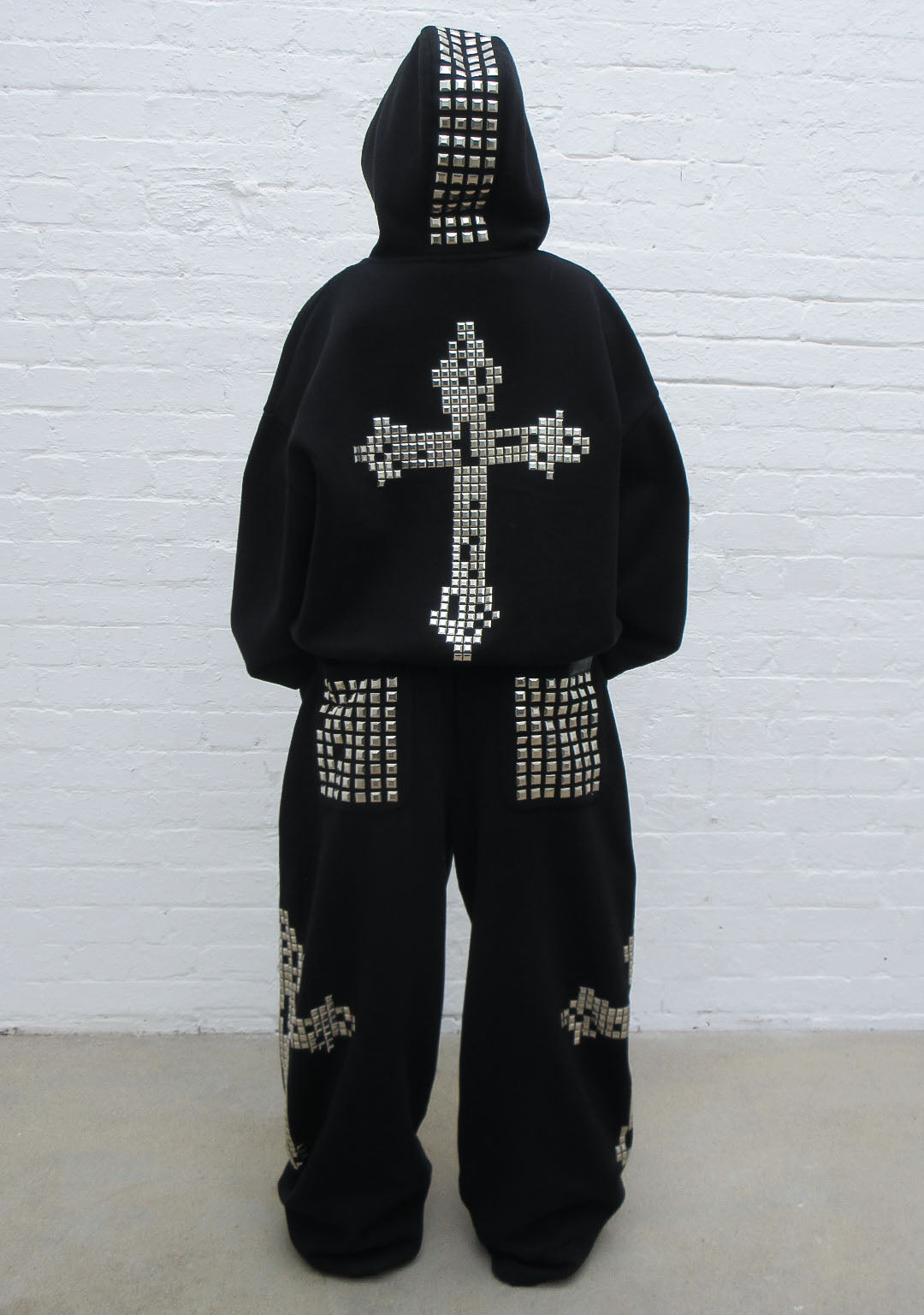 FAITHFUL STUDDED SET BLACK