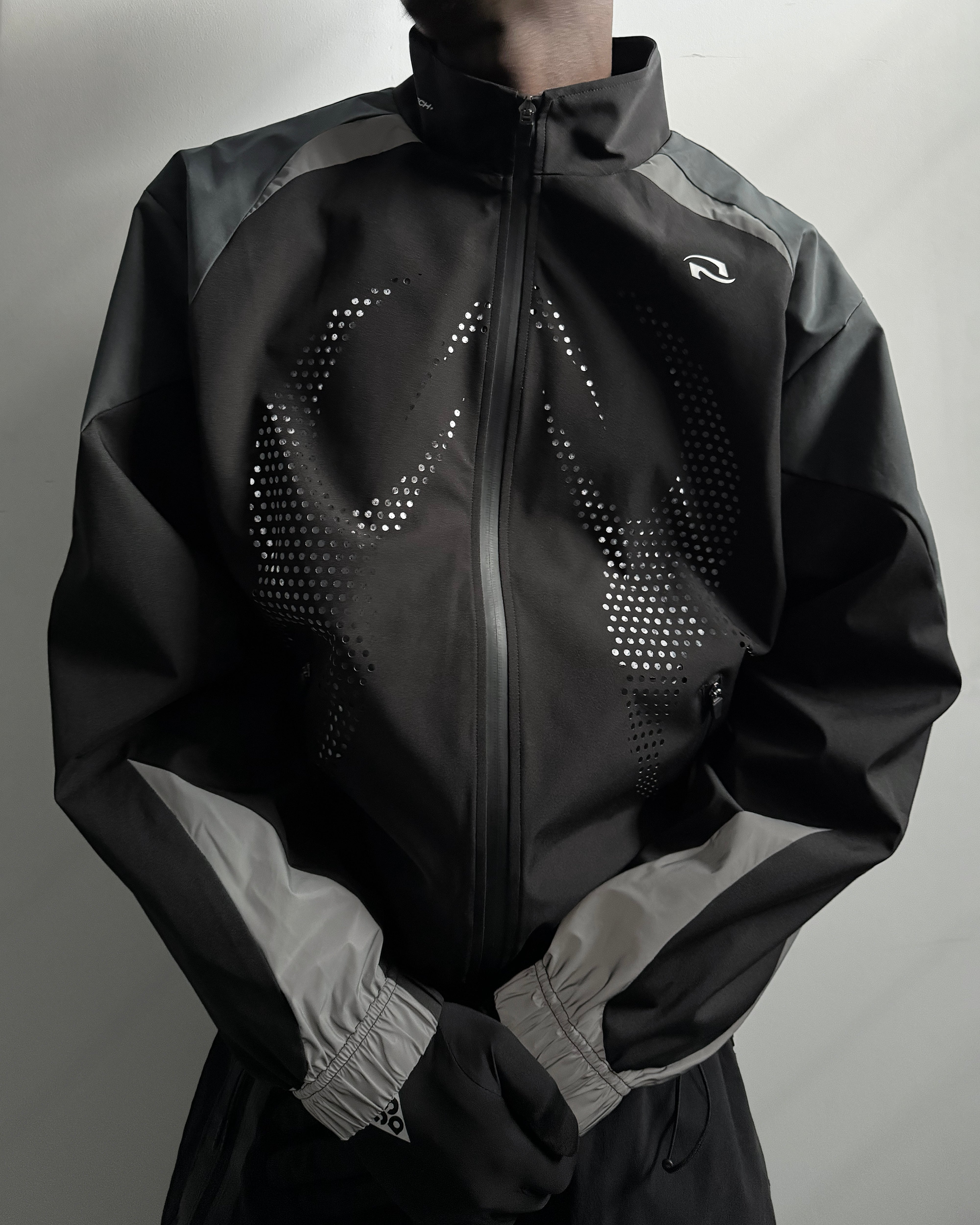 PERF Shell Jacket V2