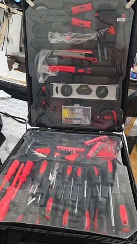 Customer photo for Rolling Mechanics Tool Kit with Aluminum Trolley Case