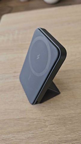 Customer photo for Magnetic 5000mAh Wireless Power Bank BOGO Bundle