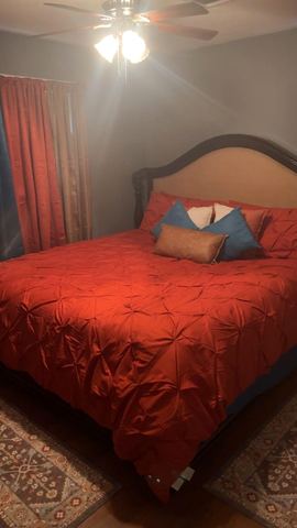 Customer photo for Queen Pintuck 7-Piece Comforter Set