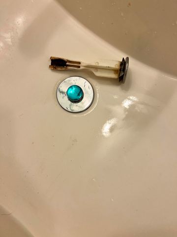 Customer photo for Stainless Steel Pop-Up Bathroom Sink Stopper Bundle