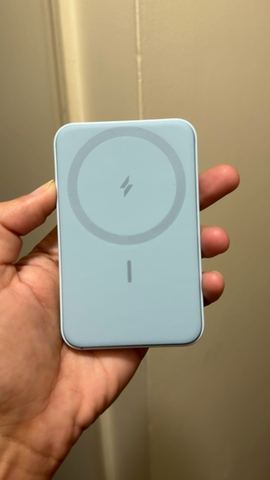 Customer photo for Magnetic 5000mAh Wireless Power Bank BOGO Bundle