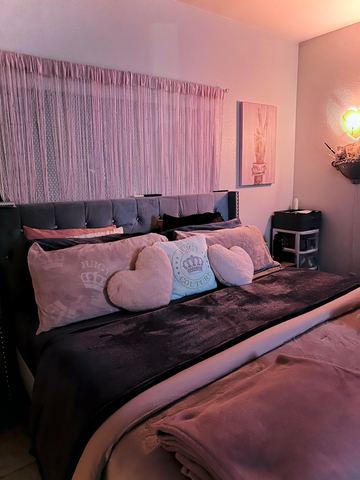 Customer photo for Velvet Plush Flannel 4-Piece Sheet Set Bundle