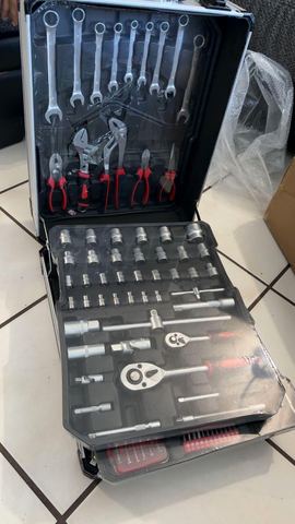 Customer photo for Rolling Mechanics Tool Kit with Aluminum Trolley Case