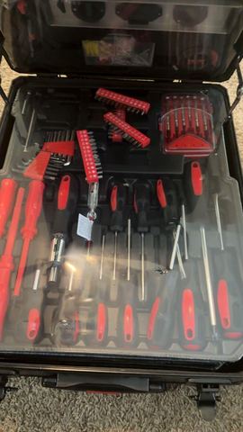 Customer photo for Rolling Mechanics Tool Kit with Aluminum Trolley Case