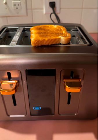 Customer photo for 4-Slice Digital Toaster with LCD Display & Wide Slots