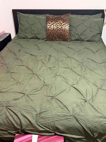 Customer photo for Queen Pintuck 7-Piece Comforter Set