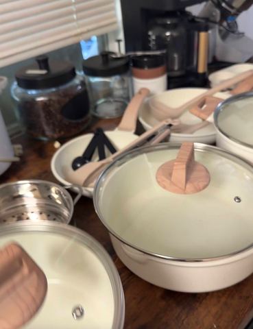 Customer photo for 25-Piece Ceramic Granite Cookware Set