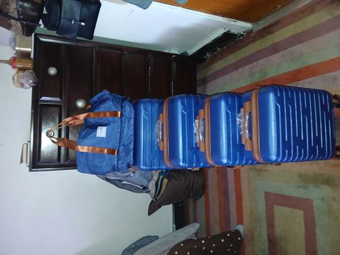 Customer photo for 6-Piece Hardside Luggage Set