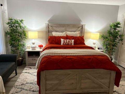 Customer photo for Queen Pintuck 7-Piece Comforter Set