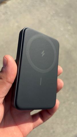 Customer photo for Magnetic 5000mAh Wireless Power Bank BOGO Bundle