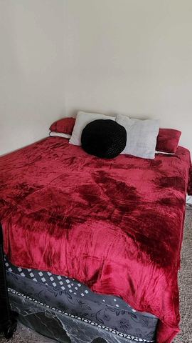 Customer photo for Velvet Plush Flannel 4-Piece Sheet Set Bundle