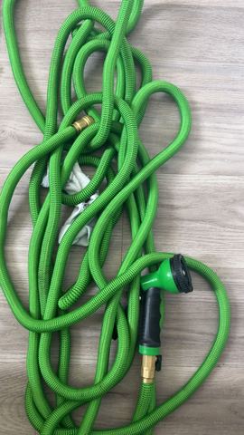 Customer photo for 100FT Heavy Duty Expandable Garden Water Hose 4-Pack