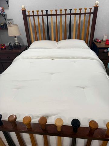 Customer photo for Double-Stuffed All-Season Comforter