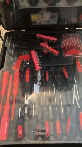 Customer photo for Rolling Mechanics Tool Kit with Aluminum Trolley Case