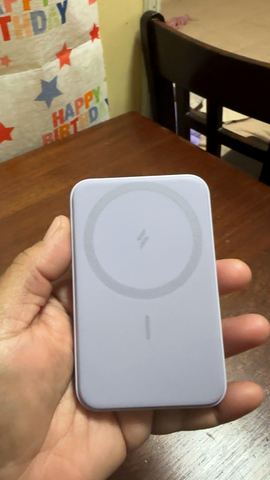 Customer photo for Magnetic 5000mAh Wireless Power Bank BOGO Bundle