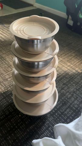 Customer photo for Stainless Steel Mixing Bowl Set with Lids & Graters - 2 Sets