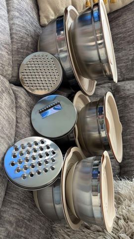 Customer photo for Stainless Steel Mixing Bowl Set with Lids & Graters - 2 Sets