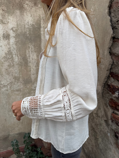 Crochet Detail Flutter Sleeve Blouse 