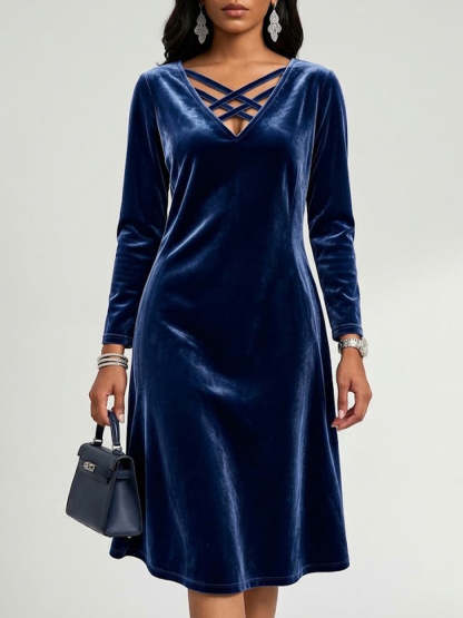 New Arrivals🔥Women's Elegant Crisscross V-Neck Velvet Midi Dress